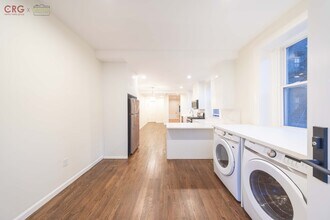 1726 Beacon St in Brookline, MA - Building Photo - Building Photo