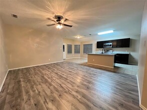243 Saratoga Dr in Ponder, TX - Building Photo - Building Photo