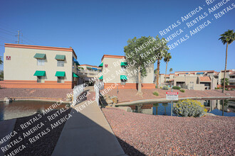 12123 W Bell Rd in Surprise, AZ - Building Photo - Building Photo