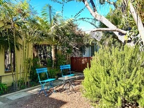 3617 Maplewood Ave in Los Angeles, CA - Building Photo - Building Photo