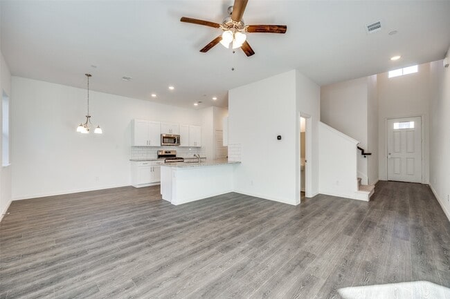 2414 Ash Ln in Sachse, TX - Building Photo - Building Photo