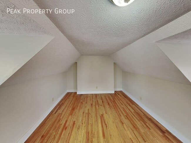 1371 Summit St in Columbus, OH - Building Photo - Building Photo