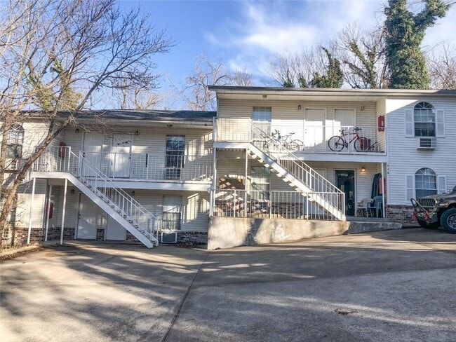 property at 624 Oakland Ave