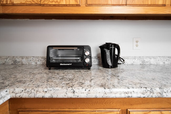 45426 10th St W in Lancaster, CA - Building Photo - Building Photo