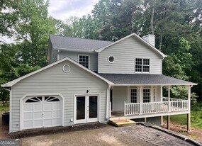 5917 S Deshon Ct in Lithonia, GA - Building Photo