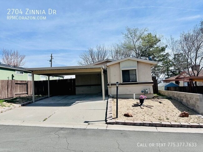 2704 Zinnia Ave in Reno, NV - Building Photo - Building Photo