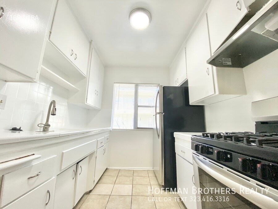 3956 Stevely Ave in Los Angeles, CA - Building Photo