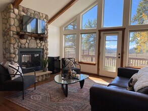 850 Blacksmith Rd in Hartsel, CO - Building Photo - Building Photo