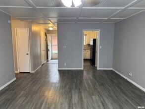2925 Dubuque St in Davenport, IA - Building Photo - Building Photo