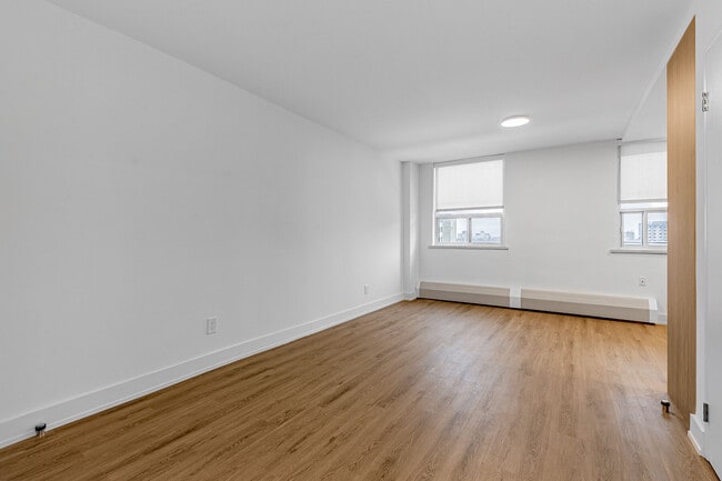 property at 115 Tyndall Ave