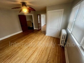 4237 Vine St in Cincinnati, OH - Building Photo - Building Photo