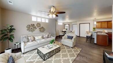 1419 Kayla Pl in Harrisburg, SD - Building Photo - Building Photo