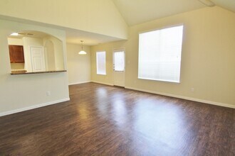 8914 Santo Domingo in Houston, TX - Building Photo - Building Photo