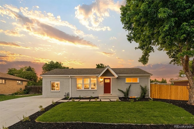 property at 10821 Larry Dr