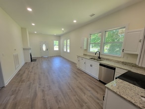 306 E Florida St in Clinton, SC - Building Photo - Building Photo