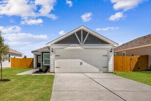 10410 Red Cardinal Dr in Cleveland, TX - Building Photo