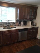15 Harrington St in Watertown, MA - Foto de edificio - Building Photo