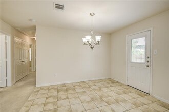2111 Denridge Dr in Houston, TX - Building Photo - Building Photo