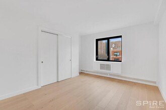 1330 5th Ave in New York, NY - Building Photo - Building Photo