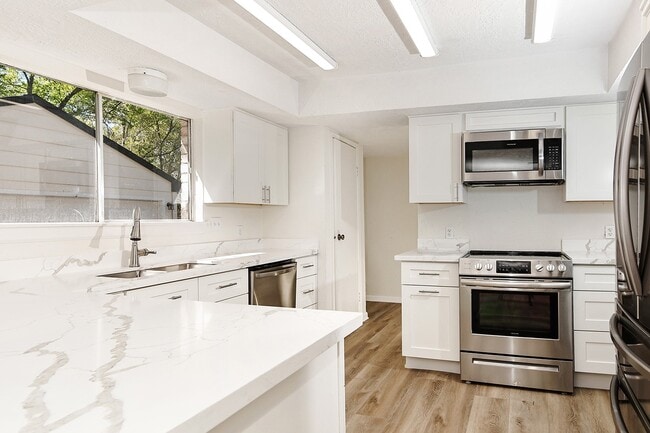 property at 35 Berryfrost Ln