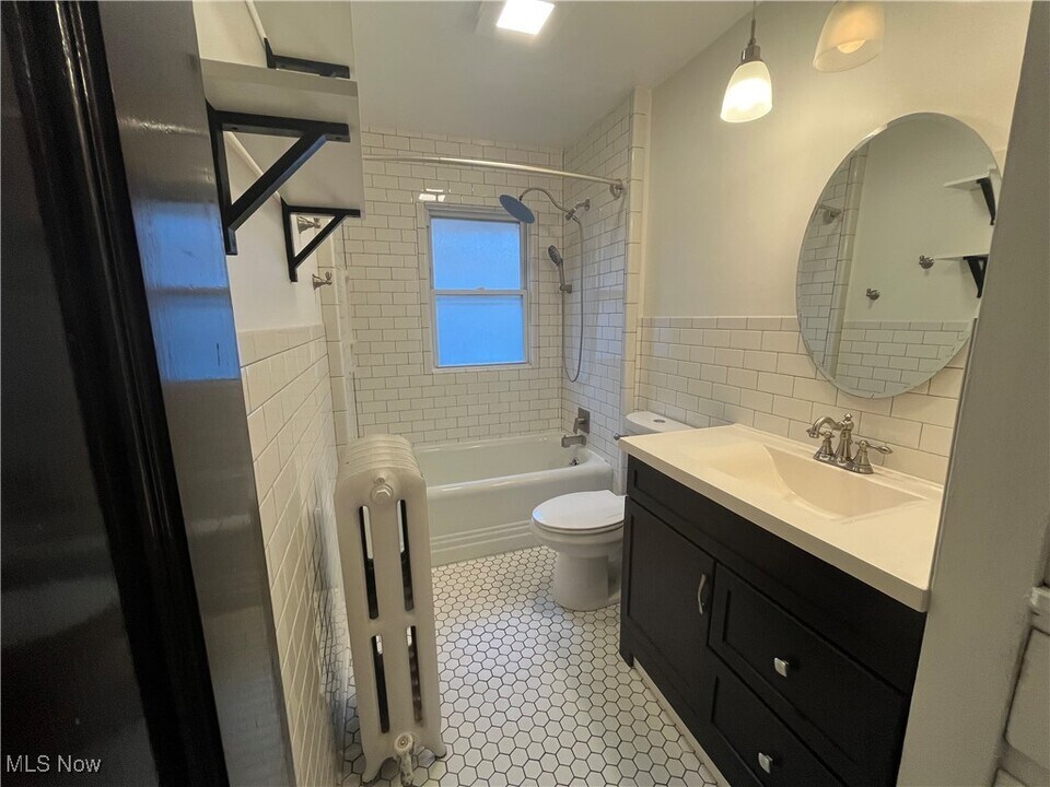 10308 Clifton Blvd in Cleveland, OH - Building Photo