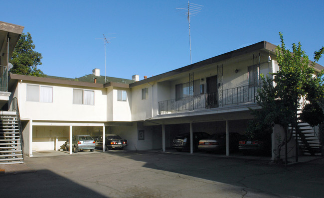 Uptown Apartments in Sunnyvale, CA - Building Photo - Building Photo