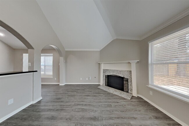 9102 Colony Cove Dr in Spring, TX - Foto de edificio - Building Photo