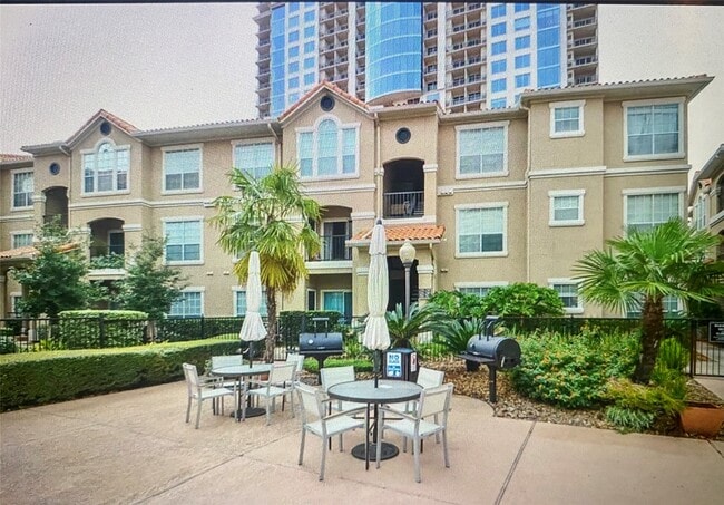 3231 Allen Pkwy in Houston, TX - Building Photo - Building Photo