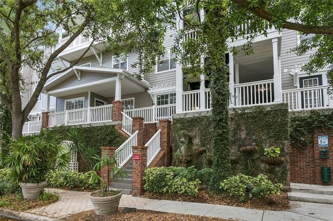 property at 800 S Dakota Ave