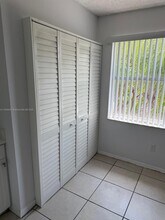 165 NW 96th Ter in Pembroke Pines, FL - Building Photo - Building Photo