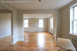 1716 Cambridge St, Unit #31 in Cambridge, MA - Building Photo - Building Photo