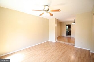 130 Deer Park Ln in Gaithersburg, MD - Building Photo - Building Photo