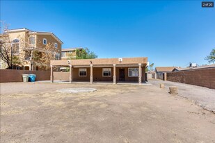 2430 W Glenrosa Ave in Phoenix, AZ - Building Photo