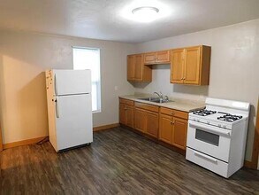 1408 Logan Ave in Marinette, WI - Building Photo - Building Photo