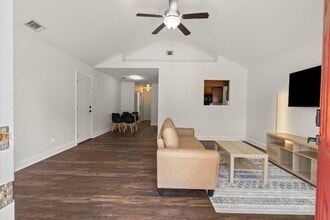 16 Ristona Dr in Savannah, GA - Building Photo - Building Photo