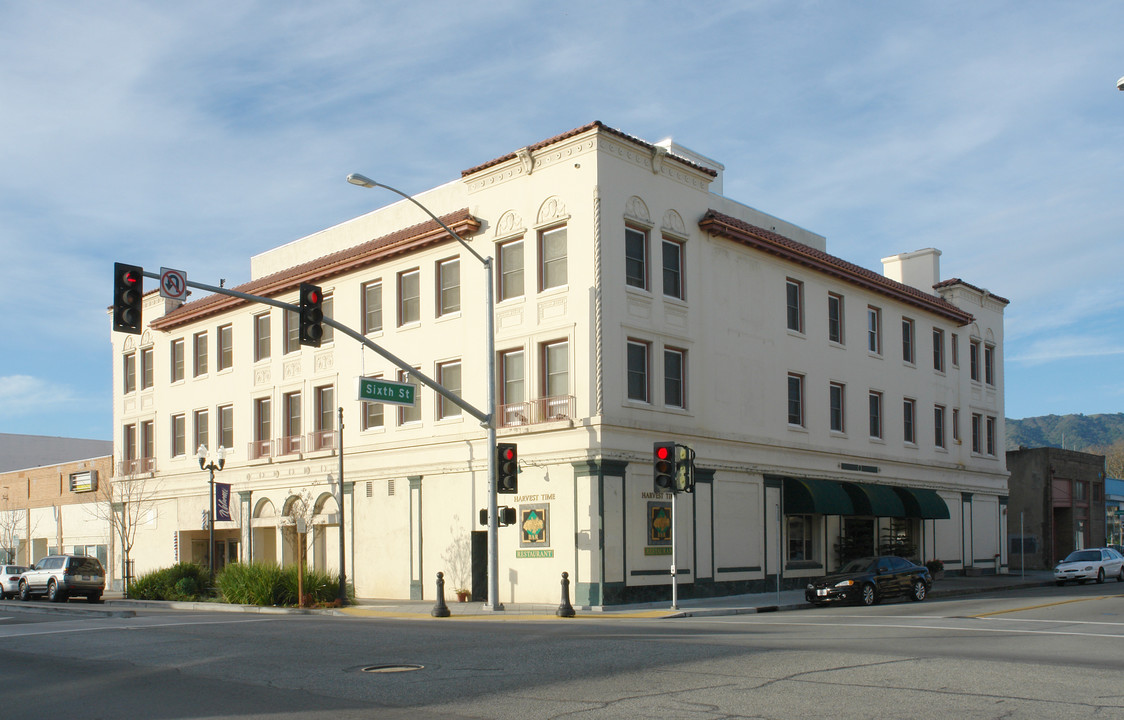 Milias Apartments in Gilroy, CA - Building Photo