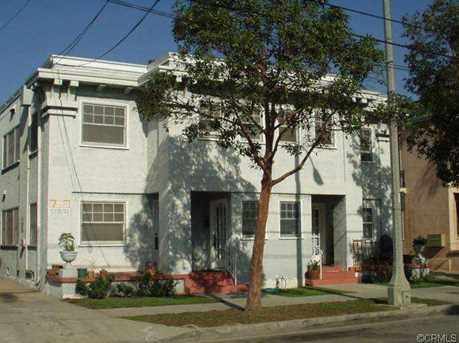 1027 E 2nd St in Long Beach, CA - Building Photo