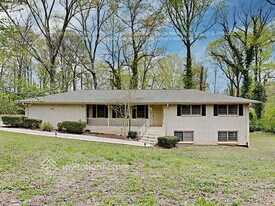 1628 Old Conyers Rd in Stockbridge, GA - Building Photo