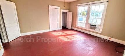 320 N Barcelona St in Pensacola, FL - Building Photo - Building Photo