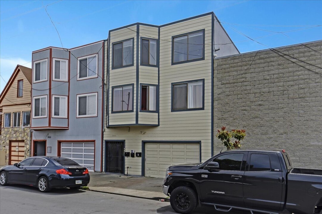 1475 Hawes St in San Francisco, CA - Building Photo