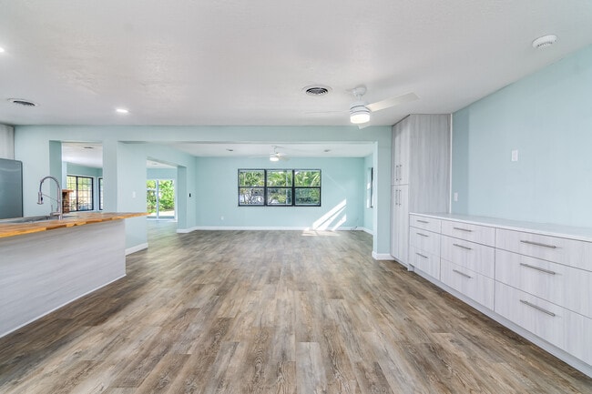 1 W Point Dr in Cocoa Beach, FL - Building Photo - Building Photo