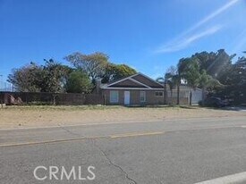 10913 Alder Ave in Bloomington, CA - Building Photo