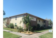 2502 Avenue L in Galveston, TX - Foto de edificio - Other