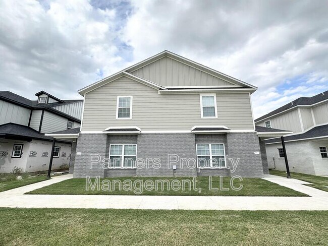 property at 875 S Amarillo Ave