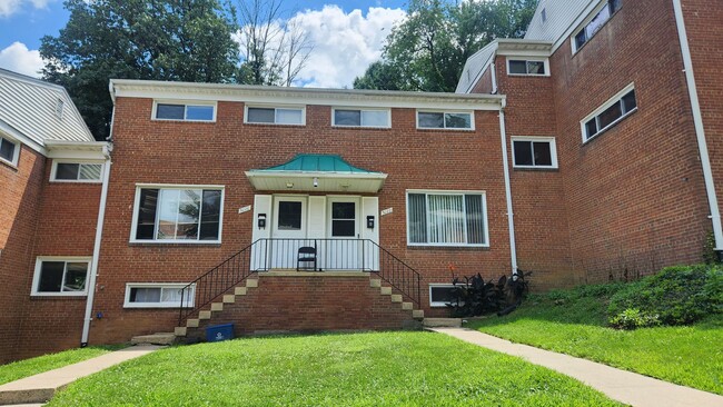 5022 8th Rd S