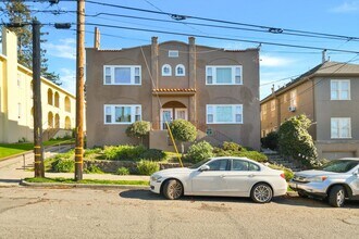 1575 Arch St in Berkeley, CA - Building Photo - Building Photo