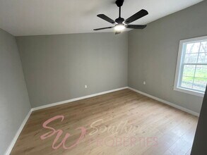 981 W Oak St in Stephenville, TX - Building Photo - Building Photo