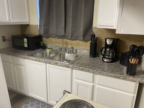 380 S Wagon Wheel Dr in Green River, WY - Building Photo - Building Photo