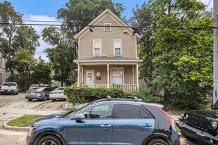 515 S 4th Ave in Ann Arbor, MI - Building Photo