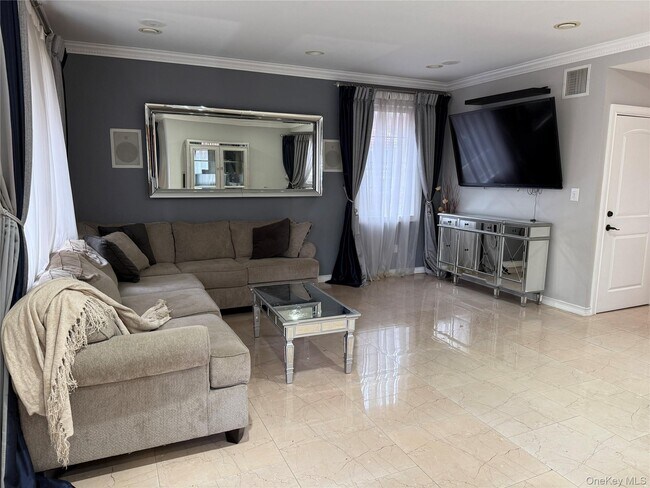 65-29 168th St in Queens, NY - Building Photo - Building Photo